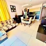 Grand Kamelia Sunny Апартамент *