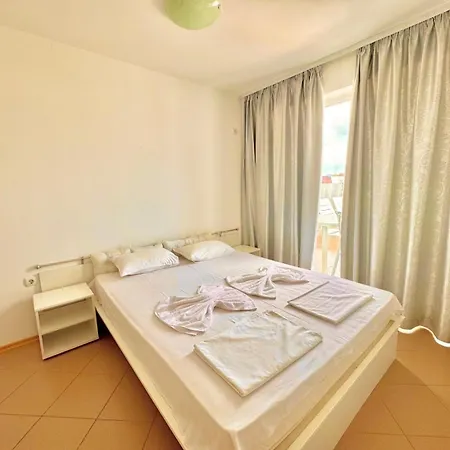 Grand Kamelia Sunny Apartamento Sunny Beach